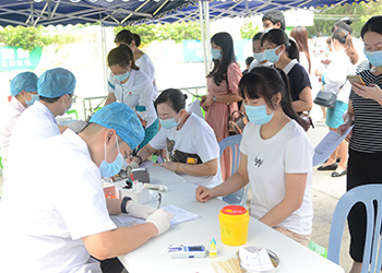 明湖組織員工踴躍進行無償獻血活動